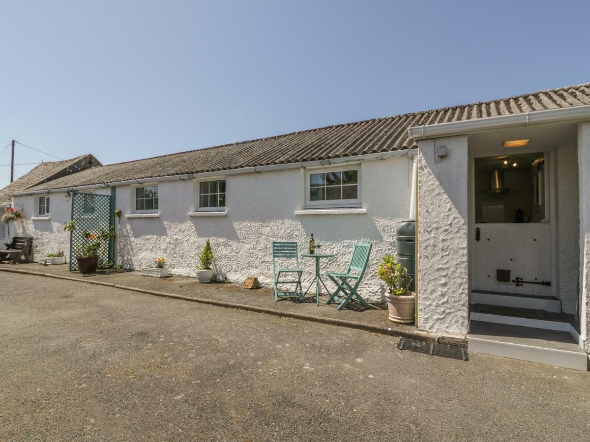 Falconers Cottage Holyhead Exterior photo